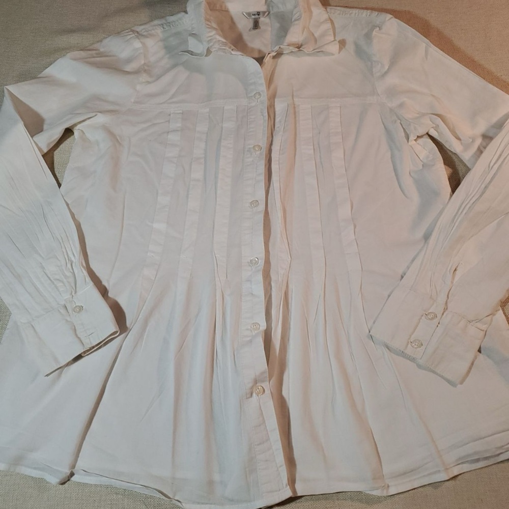 Metro7 women's white button up blouse size medium